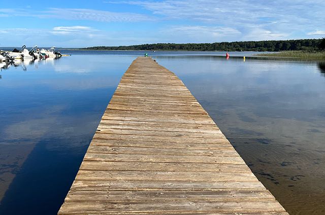 Fans de lacs, visitez également les lacs de Biscarrosse et Sanguinet à bord de votre fourgon aménagé Camp'n Dream
