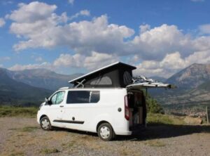 le van compact au grand air