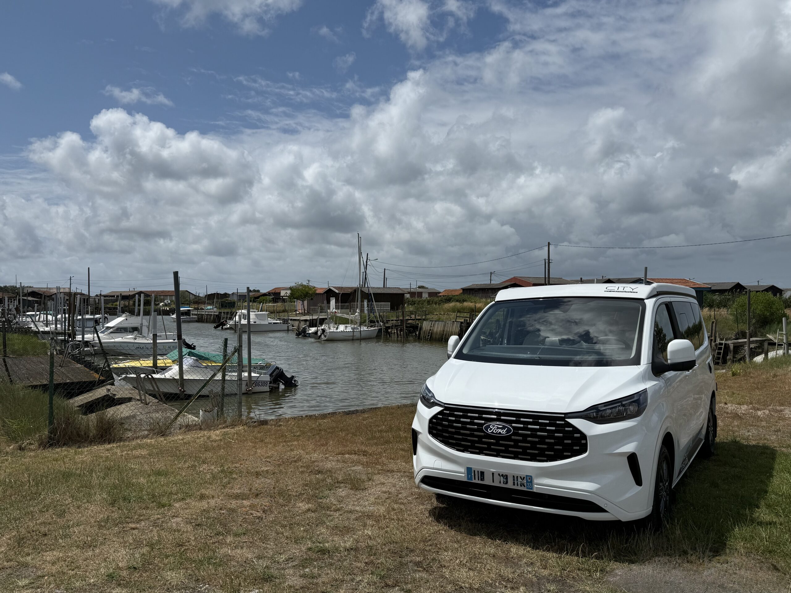 van CAMPEREVE City camp nouveau FORD