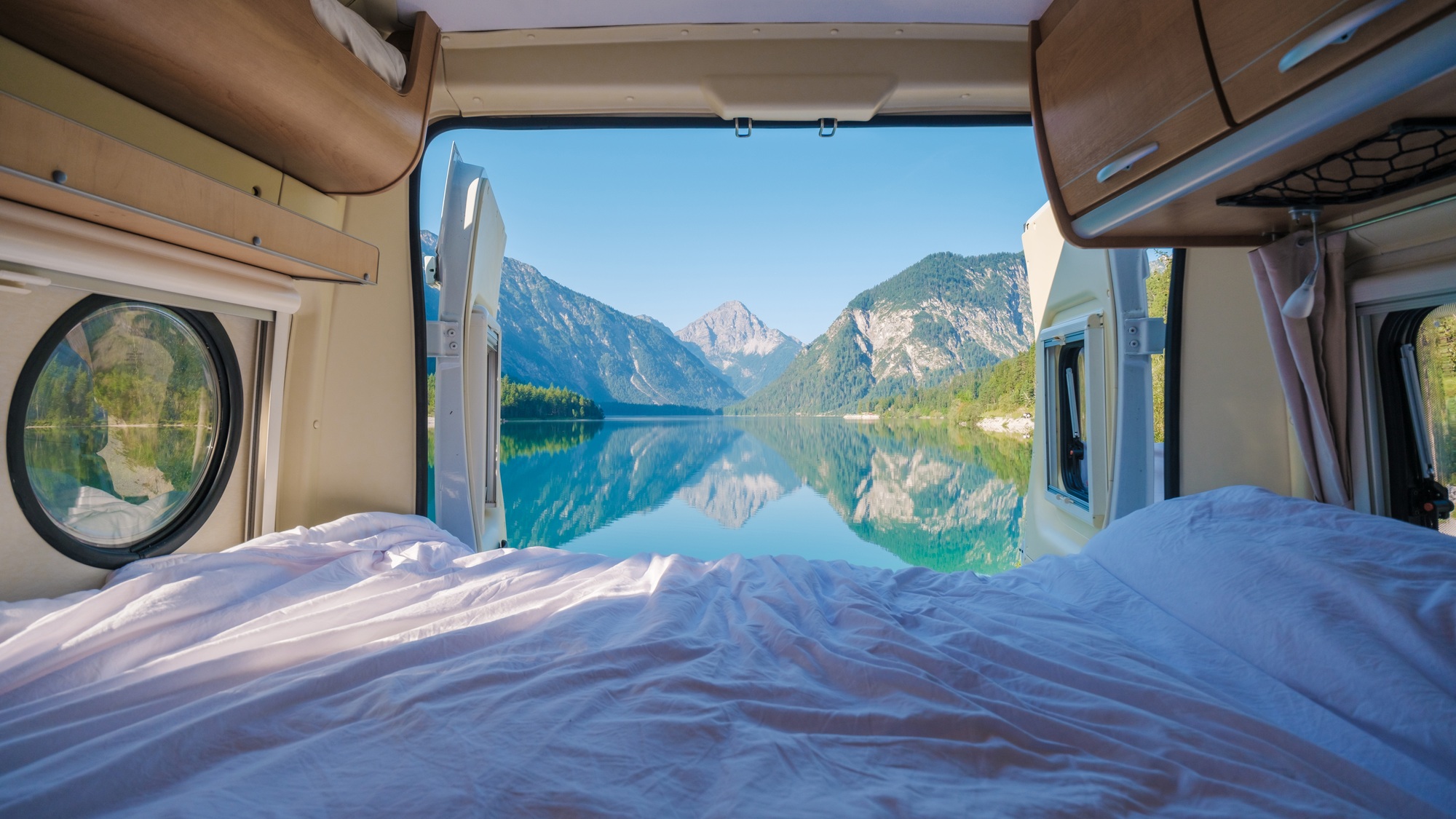 se réveiller chaque matin devant un paysage différent à bord d'un van Camp'n Dream