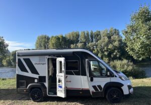 Voyagez à bord de ce fourgon aménagé Premium, spacieux et agile à la fois